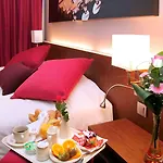 Mercure Centre מלון