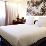 Mercure Centre מלון