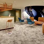 Mercure Centre Hotel 4*