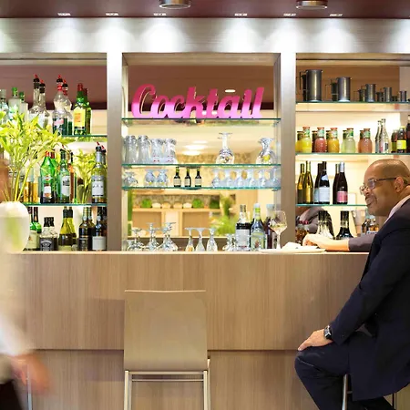 Mercure Centre Hotel