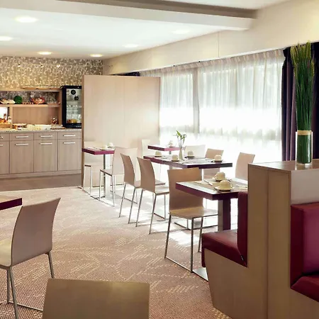 Mercure Centre 호텔 4*