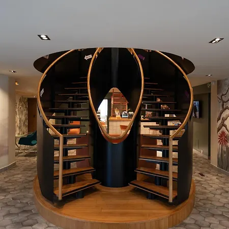 Mercure Centre 4*
