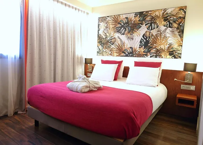 Mercure Centre Hotel 4*