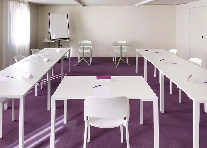 Mercure Centre 4* Περπινιάν